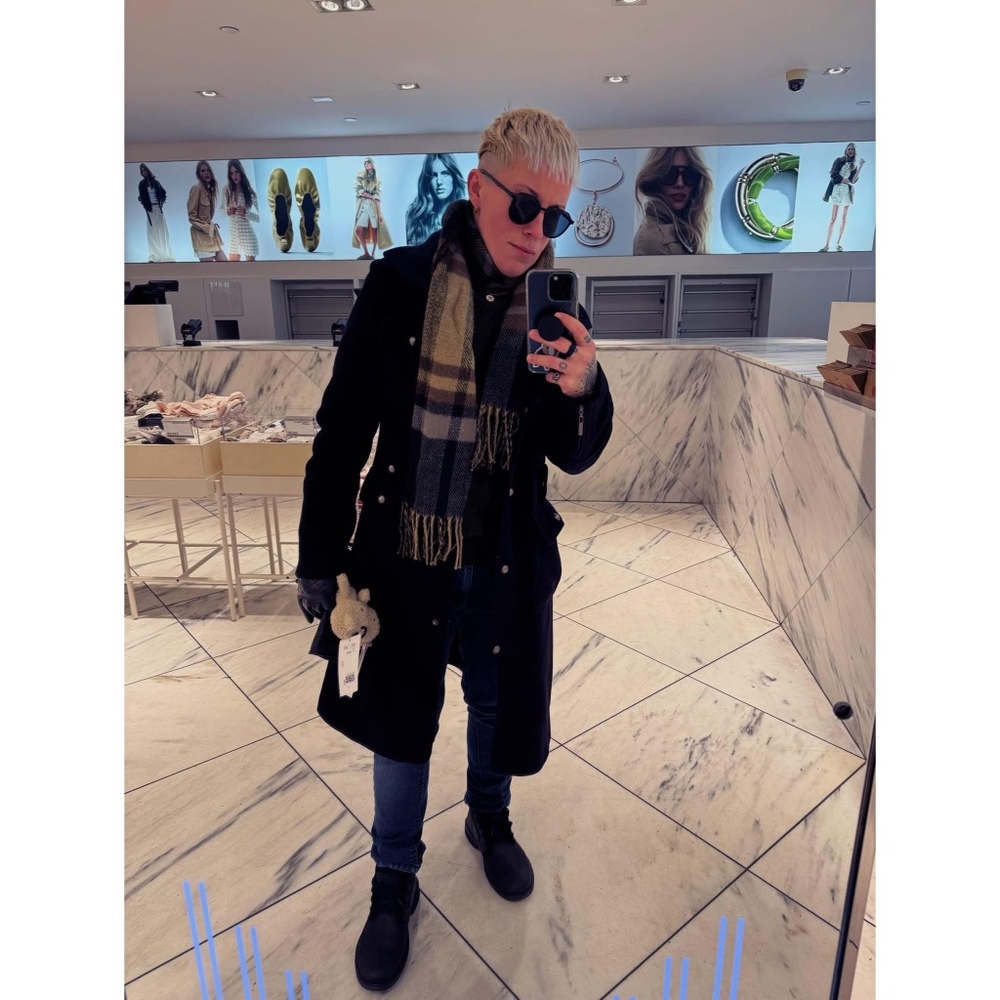 Meet your Posher, Mel